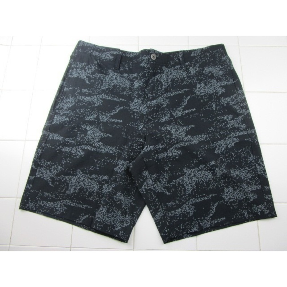 Under Armour Golf Printed Shorts 10" Inseam Black Camouflage Men's Size 36